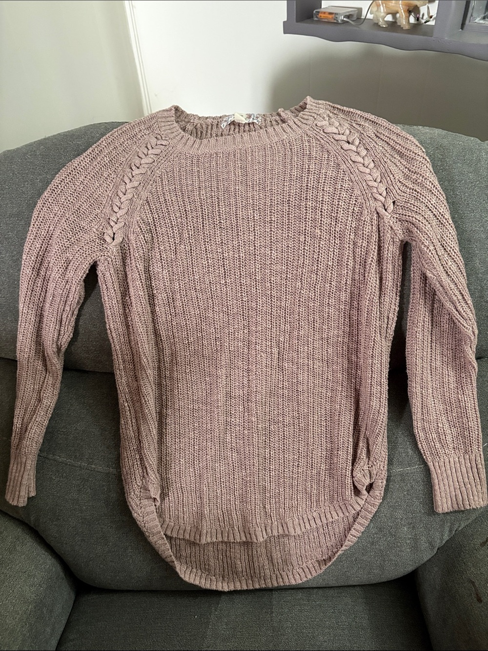 Pink Republic Braided Raglan Crewneck Sweater in Mauve Pink